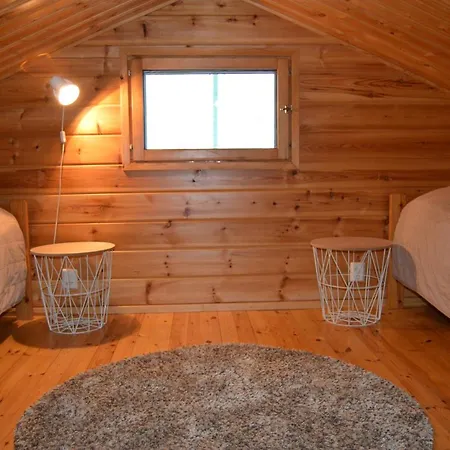 Rinnepelto Nyaraló *